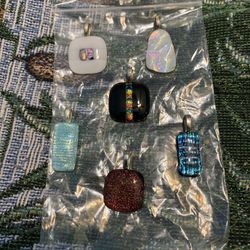 Color Rocks Necklace   7 / 1 / 2026
