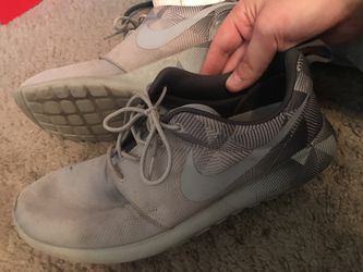 Nike roshes