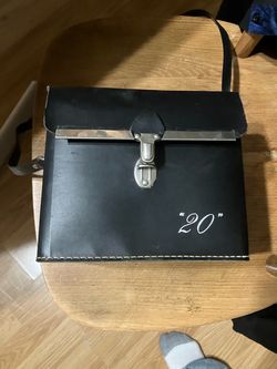 Polaroid land camera, swinger model 20 w case