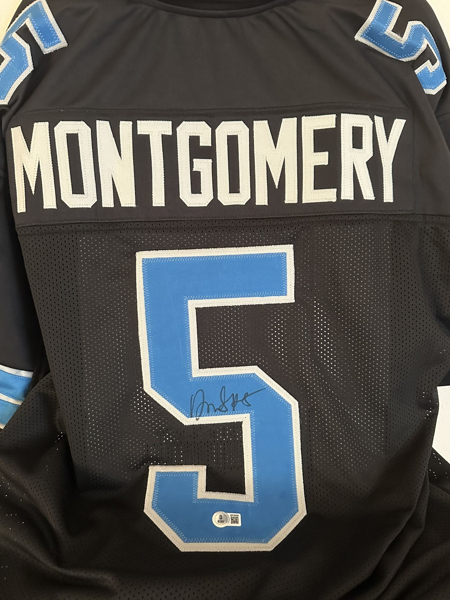 David Montgomery Autographed Detroit Lions Black Custom Football Jersey Beckett