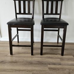 2 Bar Stools