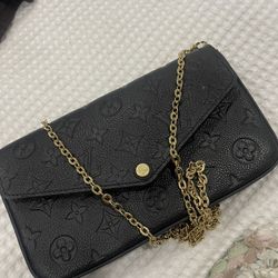 LV Chain Purse