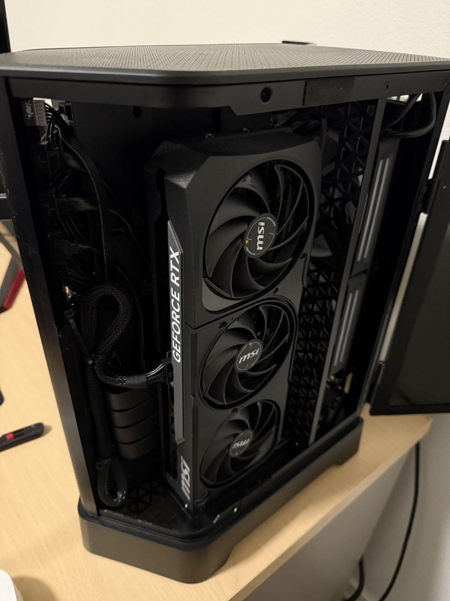 Shadow 3x 5070 Gpu