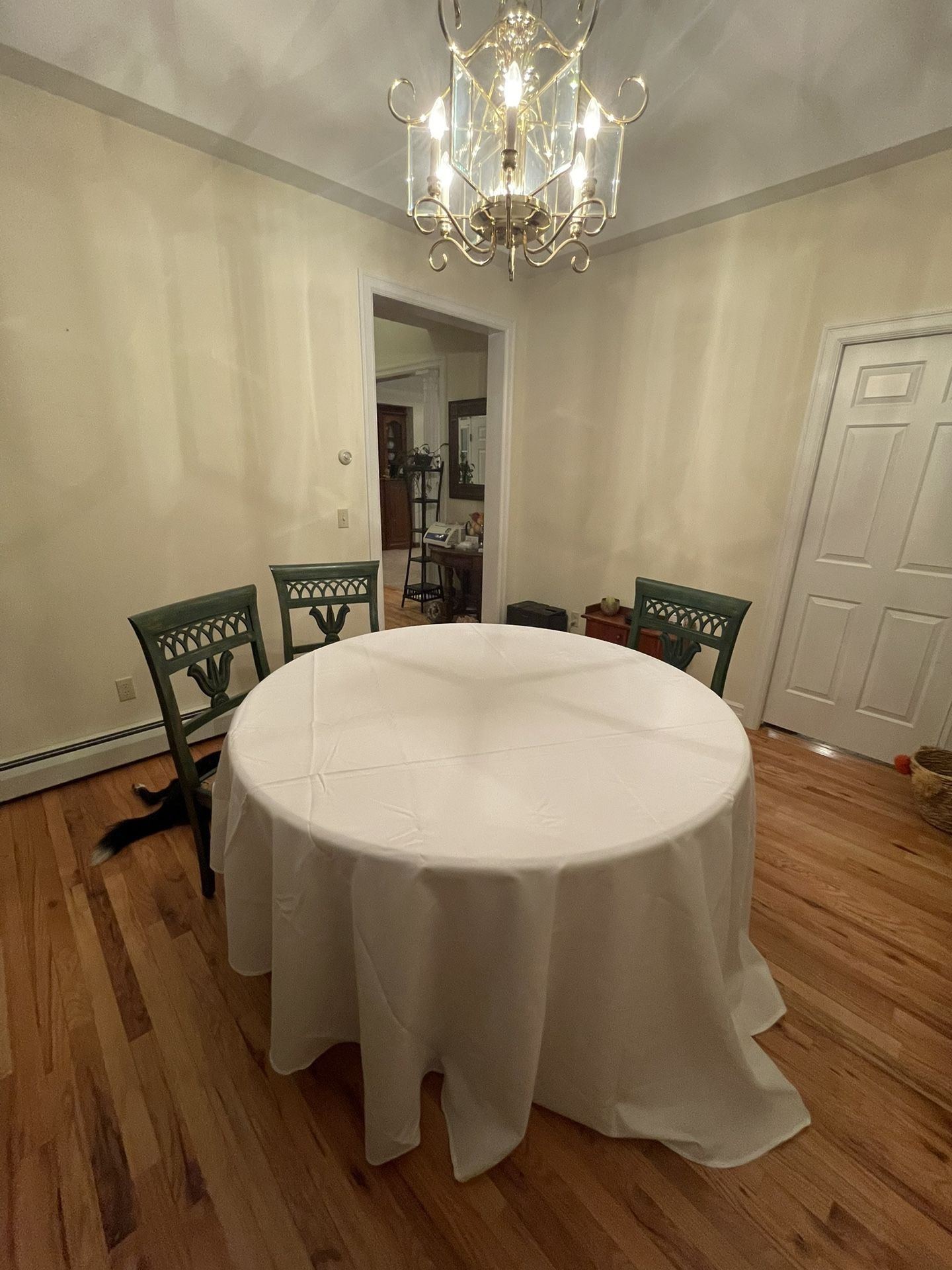 Large Table Cloths 
