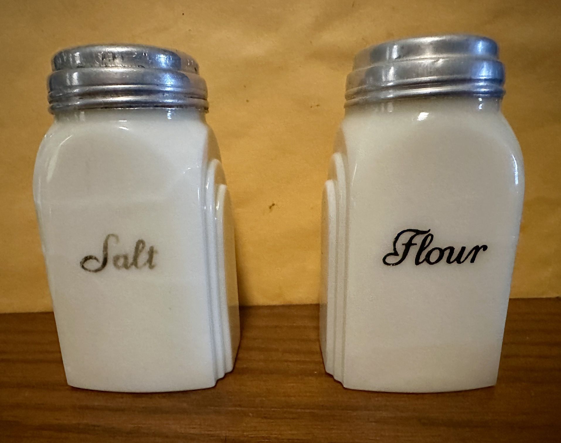 Vintage McKee Custard Glass Salt & Flour Shakers Roman Arch Design 