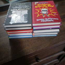 7 Diary Of A Wimpy Kid Along With 3 Extras