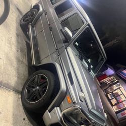 Mercedes Benz G63 AMG