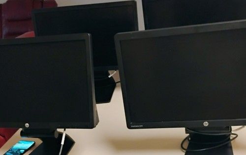 HP Monitors for Sale : Great Condition