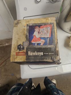 Old Kodak Camera  /flash $15
