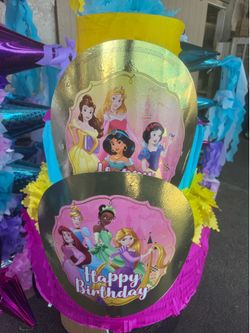 Princess pastel piñata