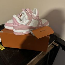 LV trainers sneakers Size 10