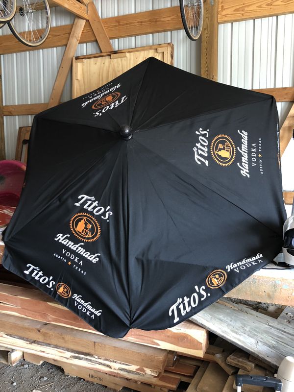 Patio umbrella for Sale in Manchester, TN - OfferUp