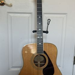 Yamaha fg345 - Perfect Condition w/ Hard shell Case
