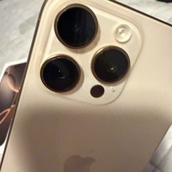 Iphone 16 Pro Max Gold 