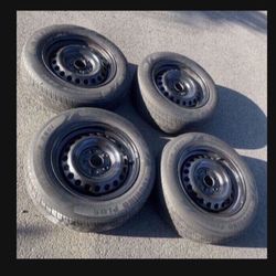 4 X 195/65r15 5x4.5 5x114.3 Stock Civic rims Wheels With Good Tires!!!!!!!!