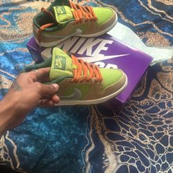 Sesame Metallic Silver Pear 