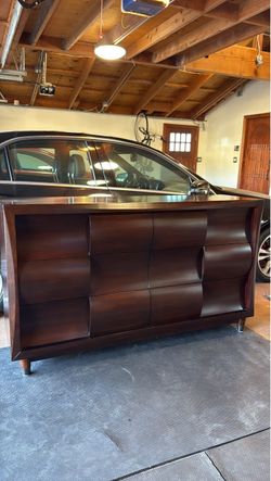Magnussen Home- 6 Drawer Dresser