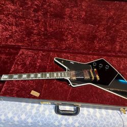 Gibson Custom Shop Explorer Custom 2017