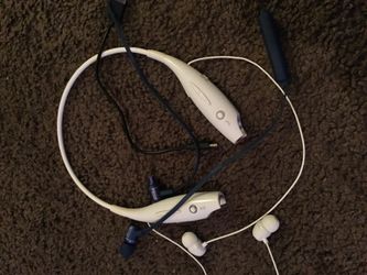 Wireless headsets two of them with charger