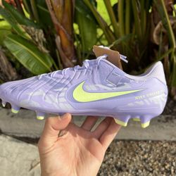 Nike Soccer Cleats Brand New Legend 10 Academy Futsal