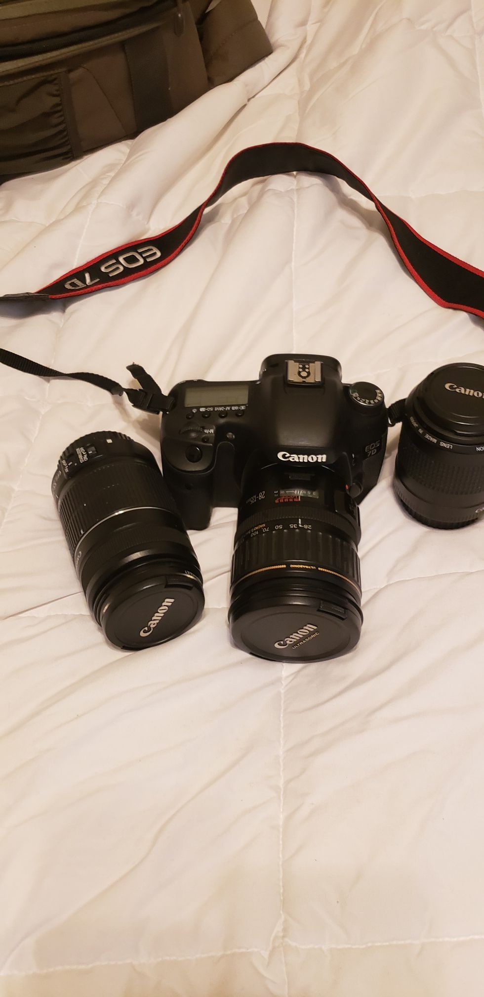 Canon 7 D with 3 lenses
