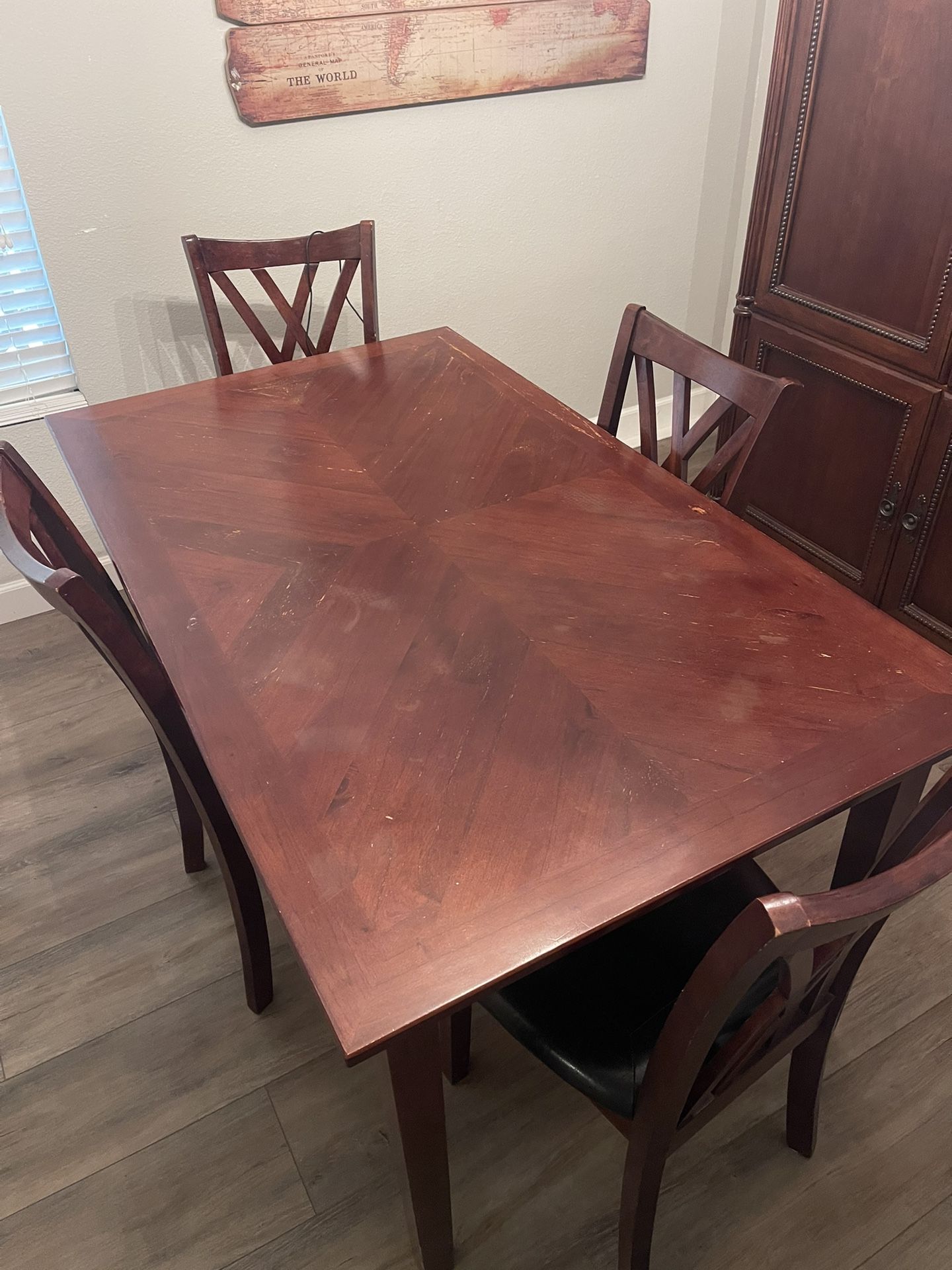 Kitchen table And Chairs