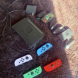 Nintendo switch w/4 controllers