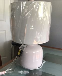 New~Small 17 3/4 high~Pink Peony Table Lamp with White Linen Shade (plastic coverings)