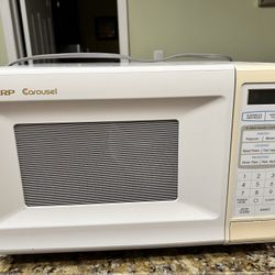 Sharp Carousel  Countertop Microwave