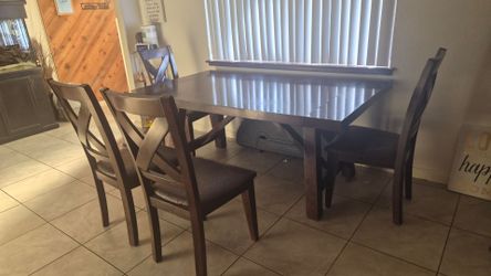 Heavy Sturdy dining table