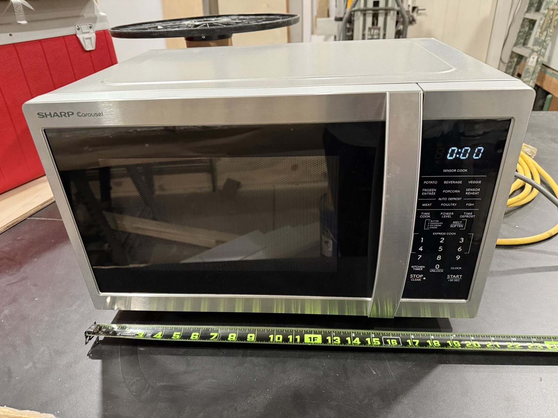 Sharp Microwave 1.4cu ft