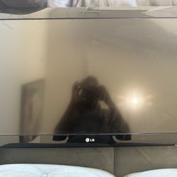 LG 40” Inch TV