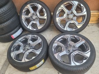 Wheel 18 5 Lugs 5x114.3 Honda like new