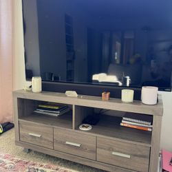 TV console/stand