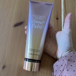 Natural Beauty Hydrating Body Lotion hand sanitizer