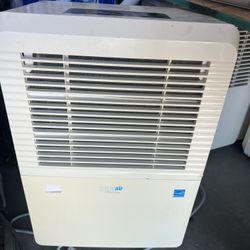 Dehumidifier 