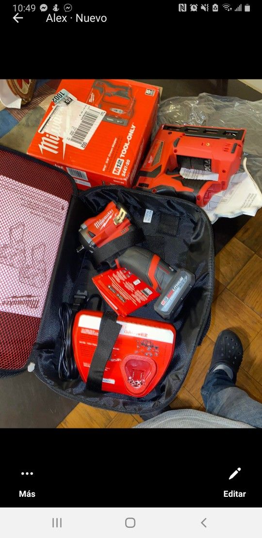 Milwaukee Stuby 3/8 M12 Kit