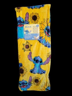 Disney Stitch Sunflower Throw 50x70in