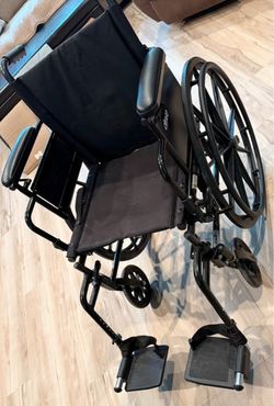 Drive Wheelchair - Excellent Condition!