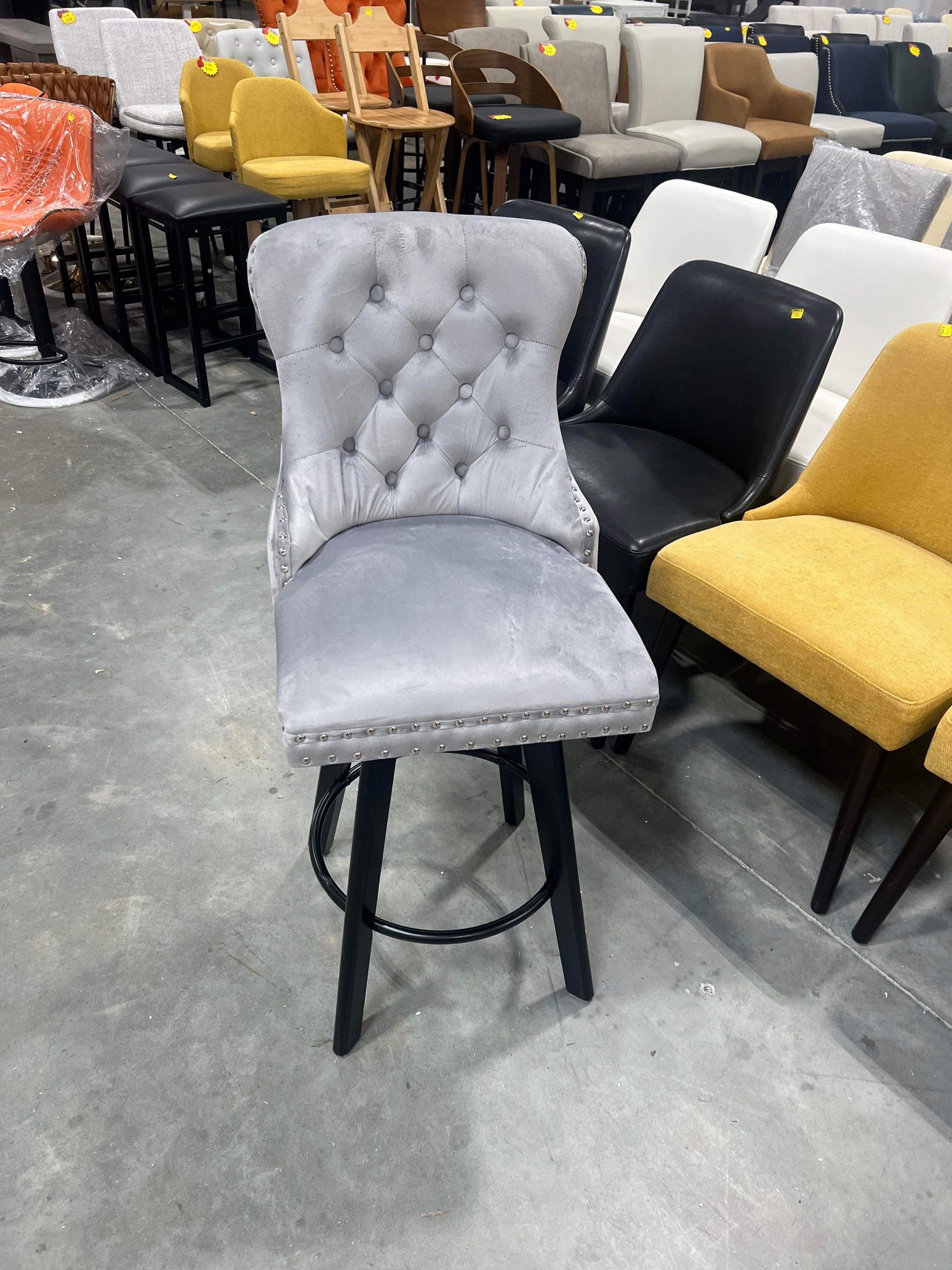 ORRD Swivel Bar Stool, Modern Velvet Button Tufted Upholstered Counter Height Chair(only one)