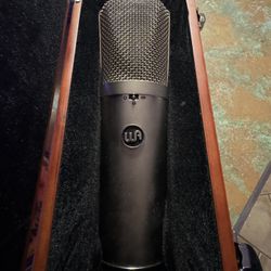 Warm Audio Microphone 