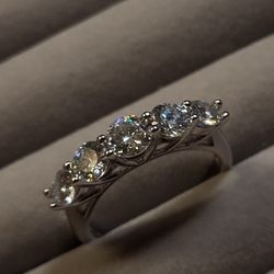 Incredible Vosali Ring 1.5 Carat Moisonite Size 7
