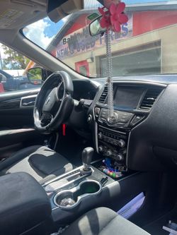 2017 Nissan Pathfinder