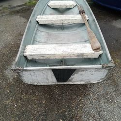 12 Ft Aluminum Fishing Boat 
