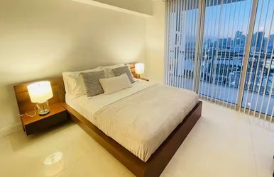 Queen Bed - free
