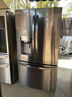 Refrigerator counter deep