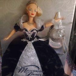 Mellinial Princess Doll, Very Beautiful, Box Is Trashed But The Doll Is In Great Shape. 