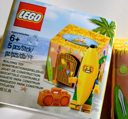 Lego Banana Hut Set And Minifigure 