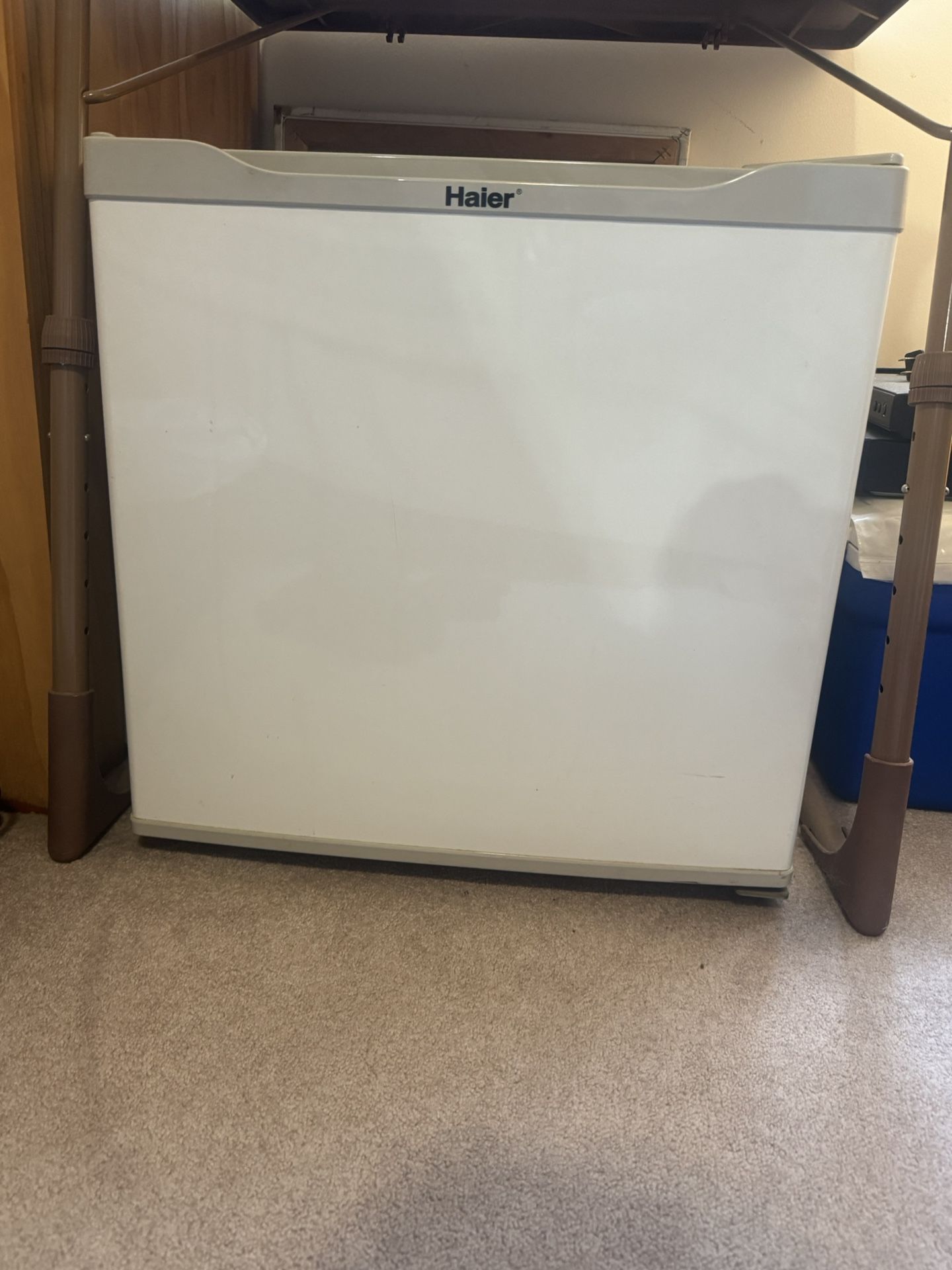 Mini Refrigerator Freezer Dorm Room Size
