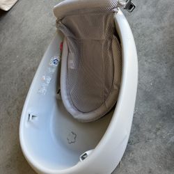 skip hop baby bath tub